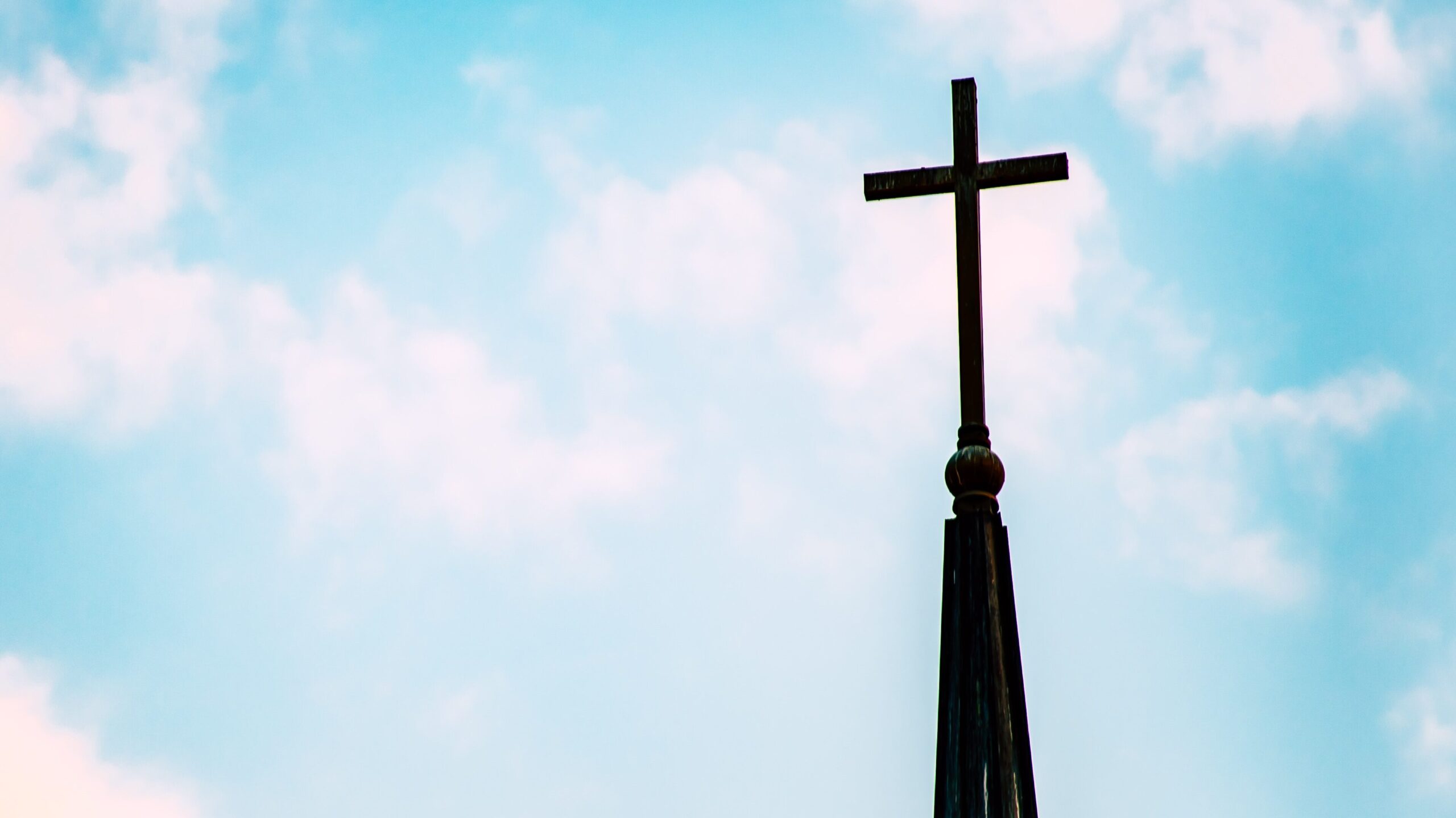 Gottesdienst-scaled-aspect-ratio-16-9